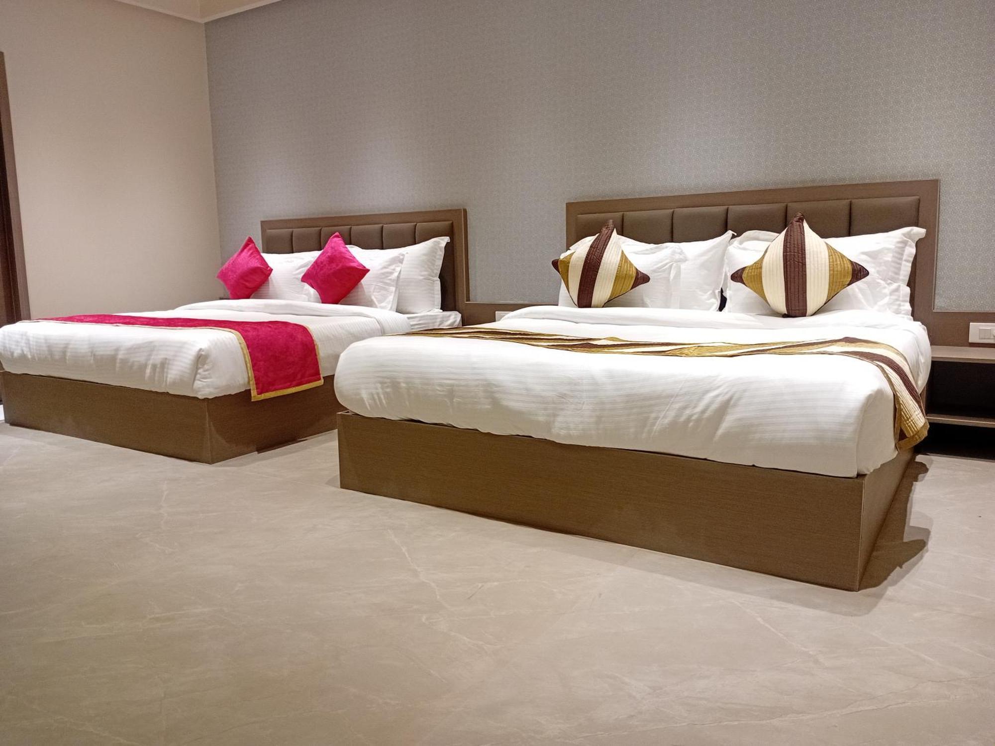 Hotel Shree Ji Inn Kishangarh  Ngoại thất bức ảnh